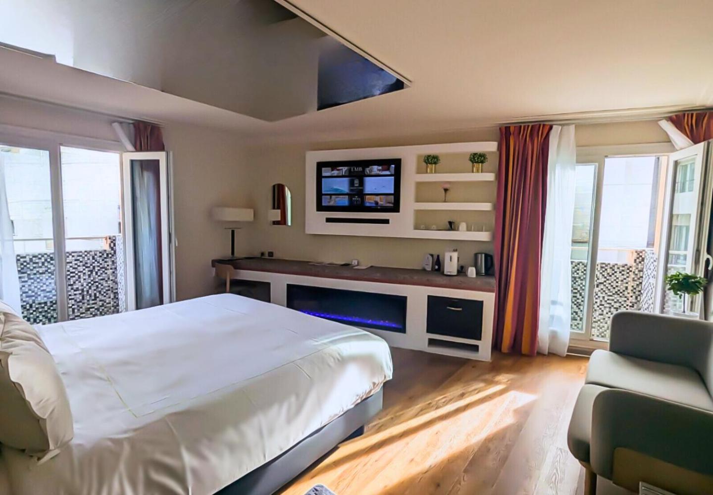 Grand Tonic & Nuxe Hotel
